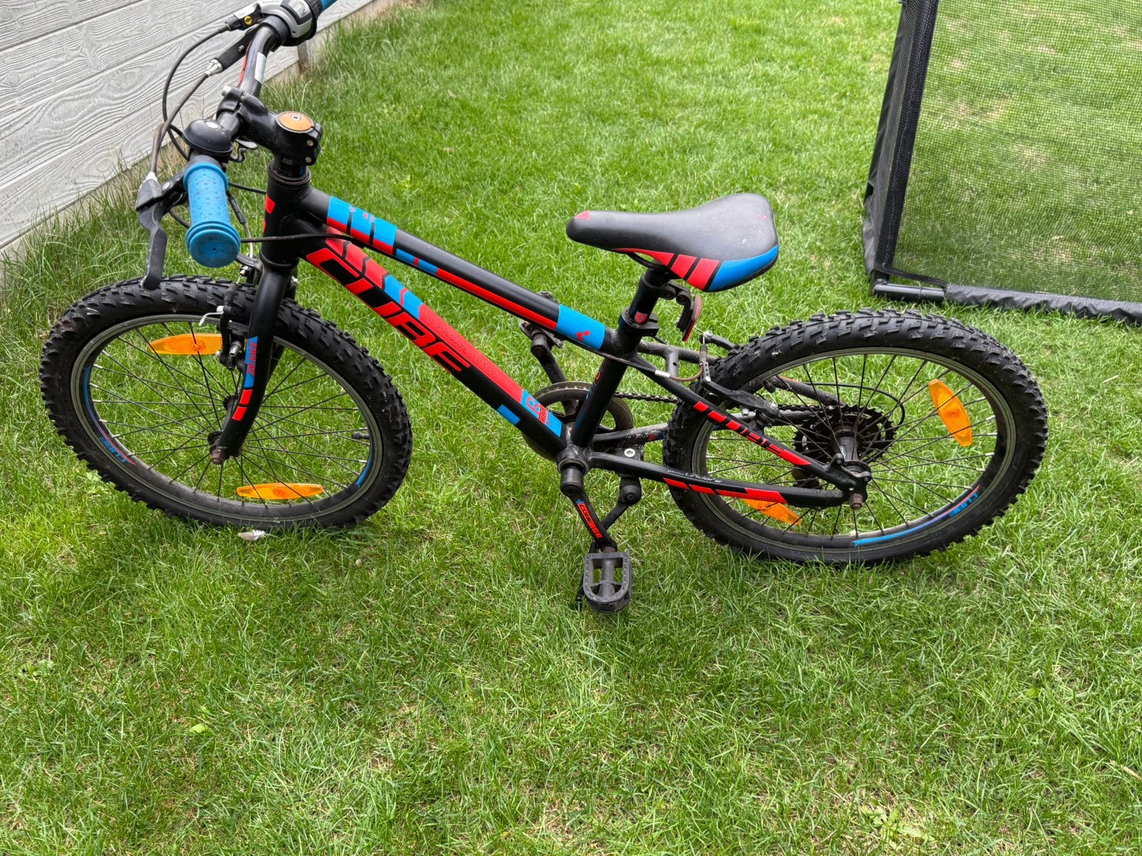 Kinderfiets cube, Fietsen en Brommers, Ophalen, Zo goed als nieuw