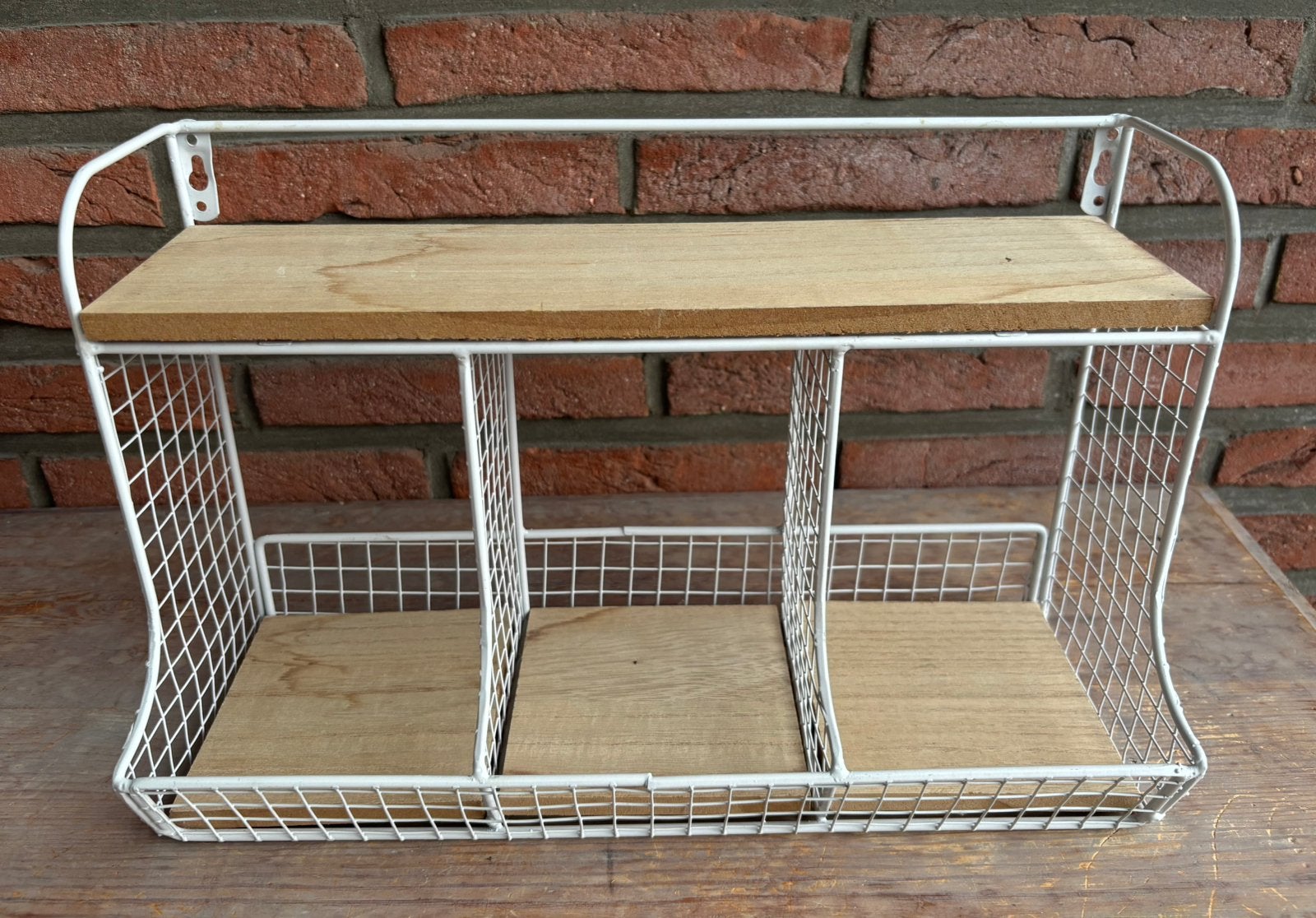 Industriële wandplank met opbergvakken - metaal en hout, Ophalen of Verzenden, Zo goed als nieuw