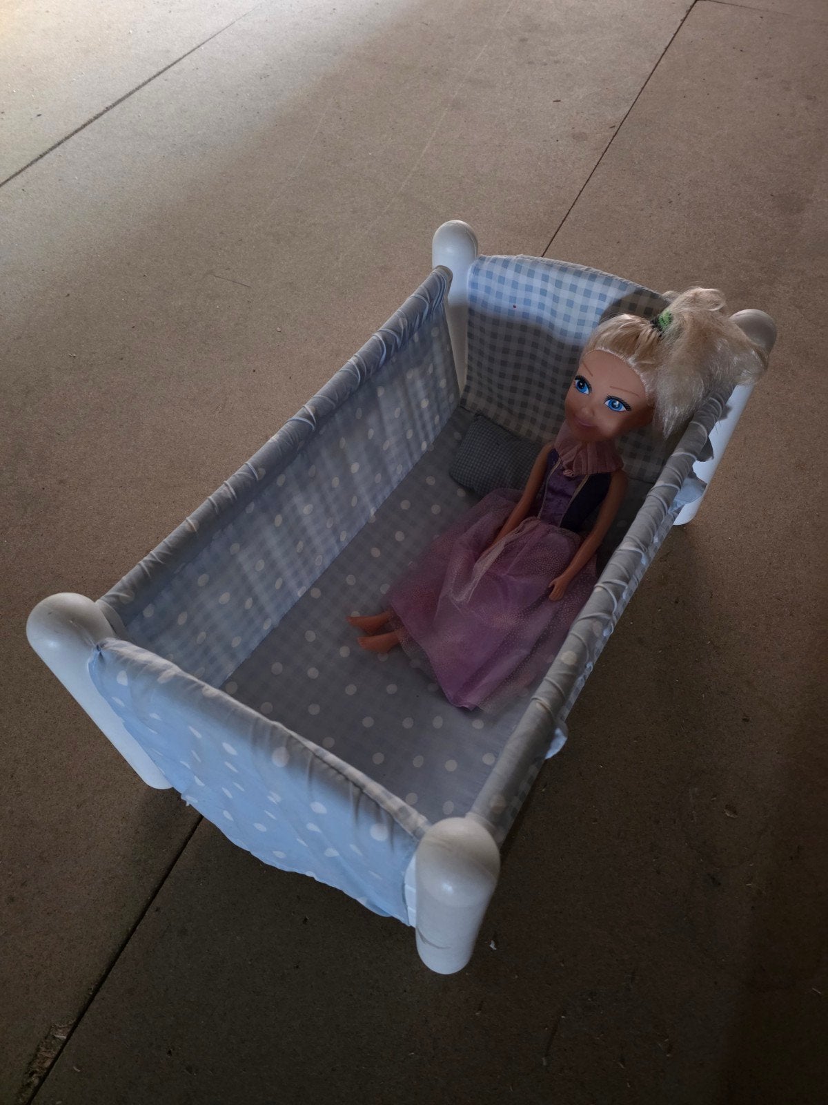 Bed met pop, Kinderen en Baby's, Speelgoed | Poppen, Ophalen of Verzenden