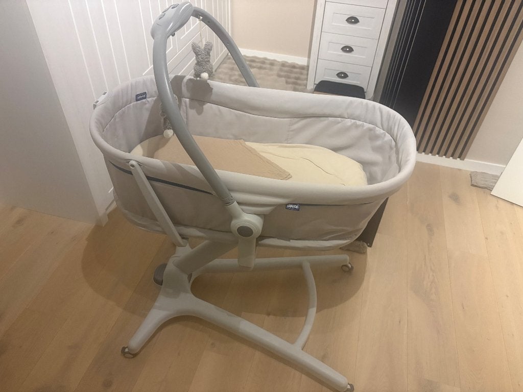 Chicco babybed 4 in 1, Kinderen en Baby's, Ophalen, Zo goed als nieuw, Wieg
