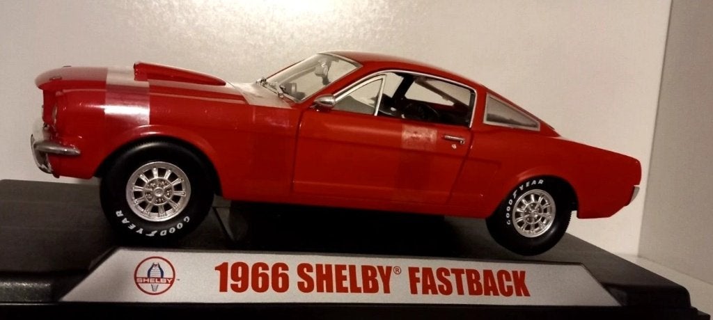 1/18 Shelby Mustang GT.350 Fastback 1966 Shelby collectibles, Enlèvement ou Envoi, Neuf, Voiture, Autres marques