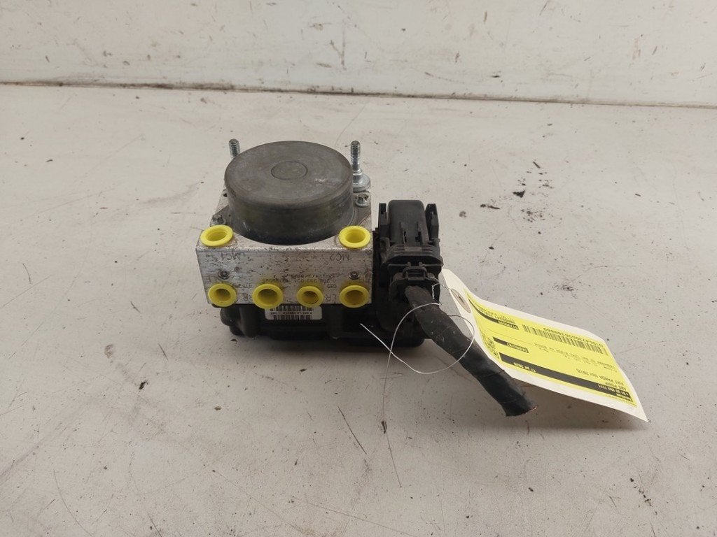 BLOC ABS (FREINS ANTI-BLOCAGE) Fiat Panda (169), Robert Bosch AG, Utilisé, Fiat, Robert-Bosch-Allee 1
74232  Abstatt, DE