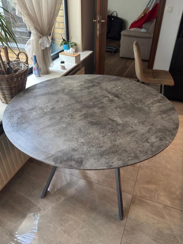Mooie ronde eettafel (betonlook) voor 4 personen, Ophalen