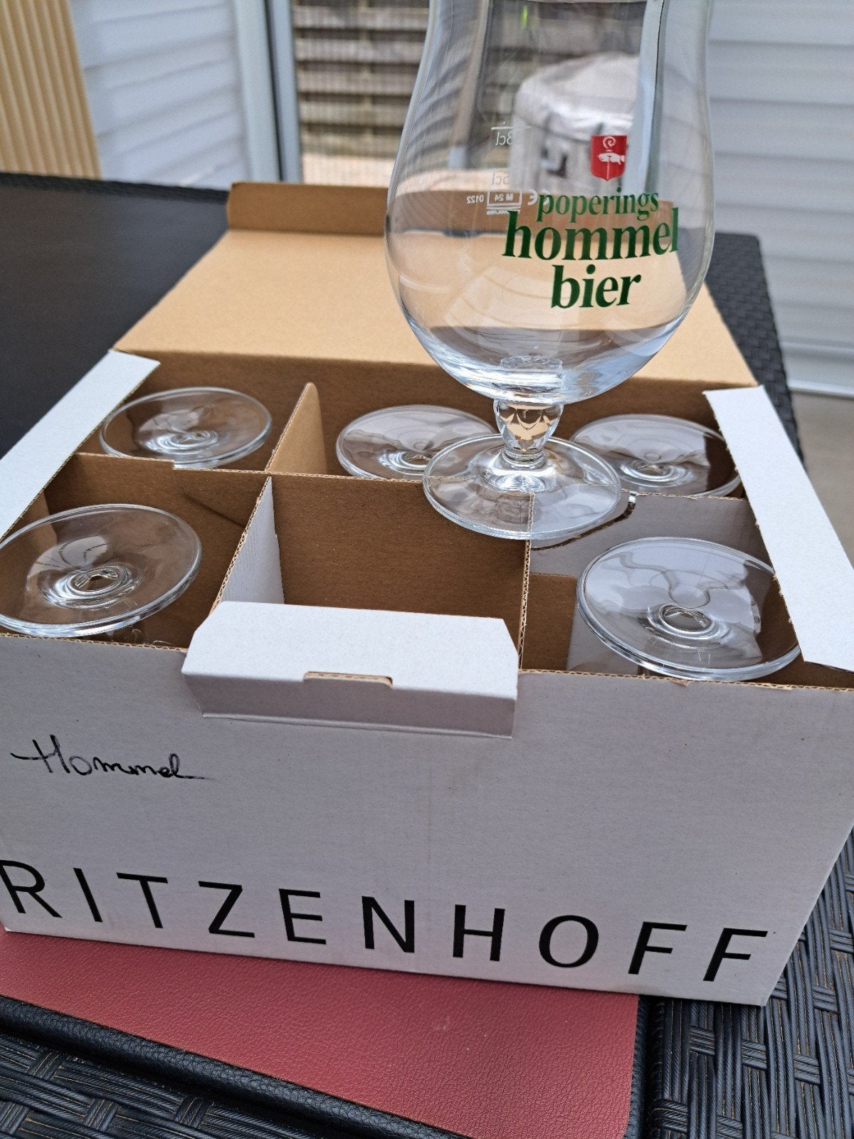 12 niuwe Hommelbier glazen, Verzamelen, Ophalen