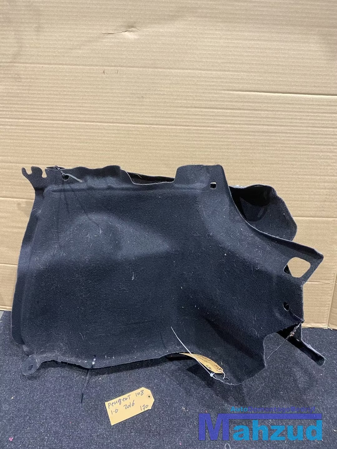 PEUGEOT 108 Bagege ruimte interieur bekleding links rechts, Taurusavenue 1
2132 LS  Hoofddorp, NL, Gebruikt, Contact.group@renault.com