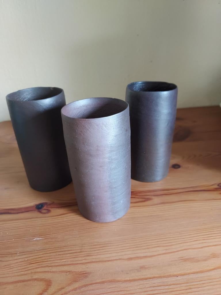 3 vases en poterie, Enlèvement