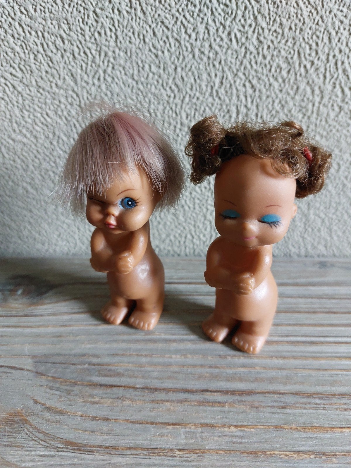 Vintage rubberen popjes, Enlèvement