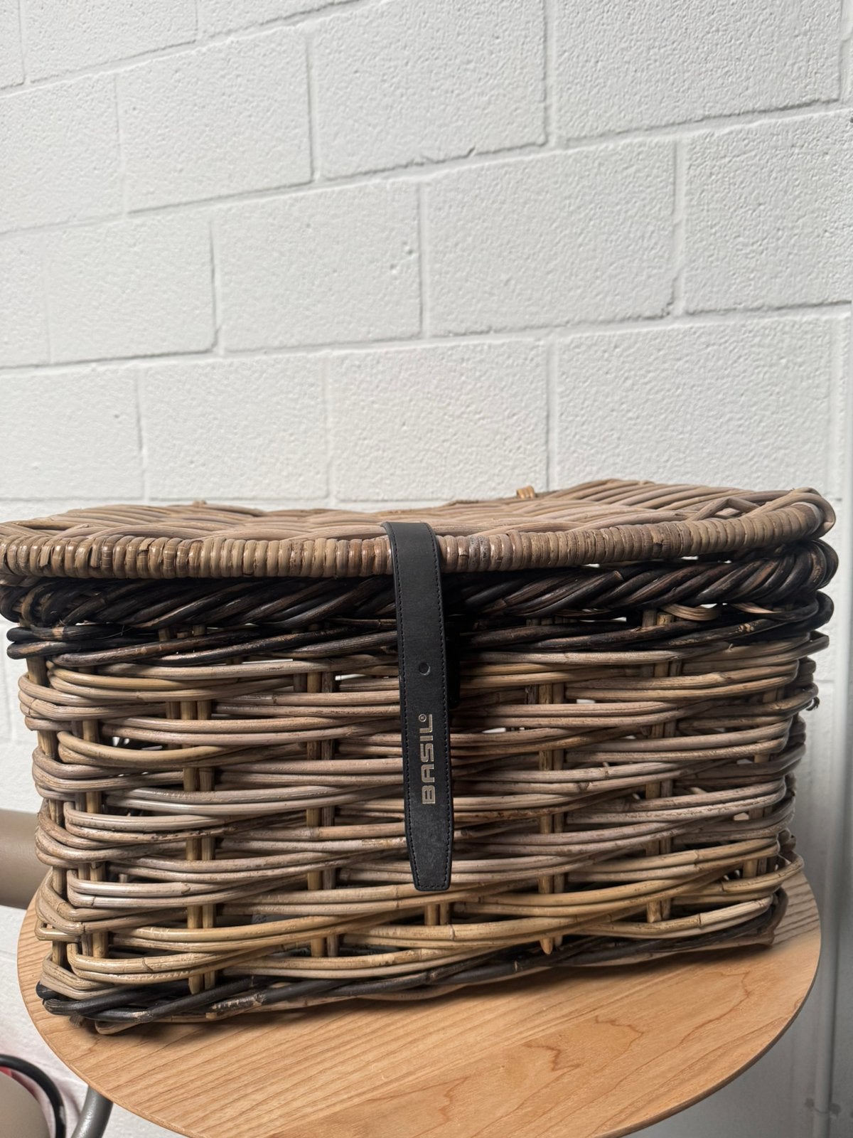 Basil fiets mand Rotan  Dijon L, Fietsen en Brommers, Fietsaccessoires | Fietsmanden, Ophalen of Verzenden, Nieuw, Fietsmand