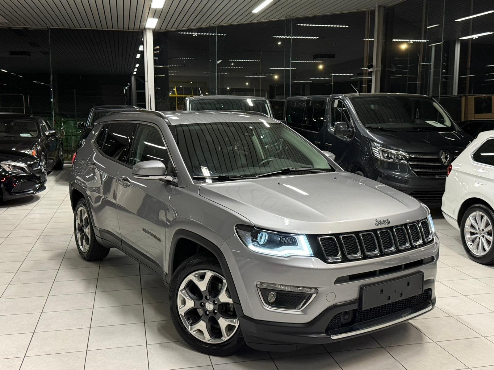 Jeep Compass, Voorwielaandrijving, Monovolume, Overige kleuren, Compass