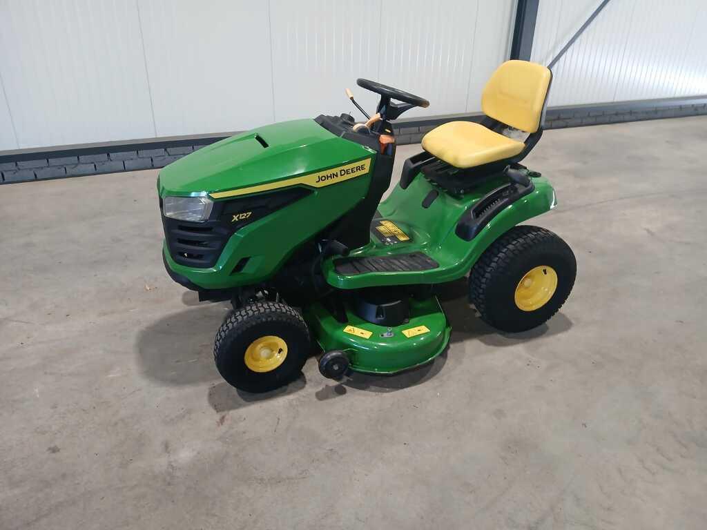 John Deere zitmaaier, Tuin en Terras, Zitmaaiers, John Deere, JDFCustomerSupport@JohnDeere.com, John-Deere-Strasse 169190
Walldorf, DE