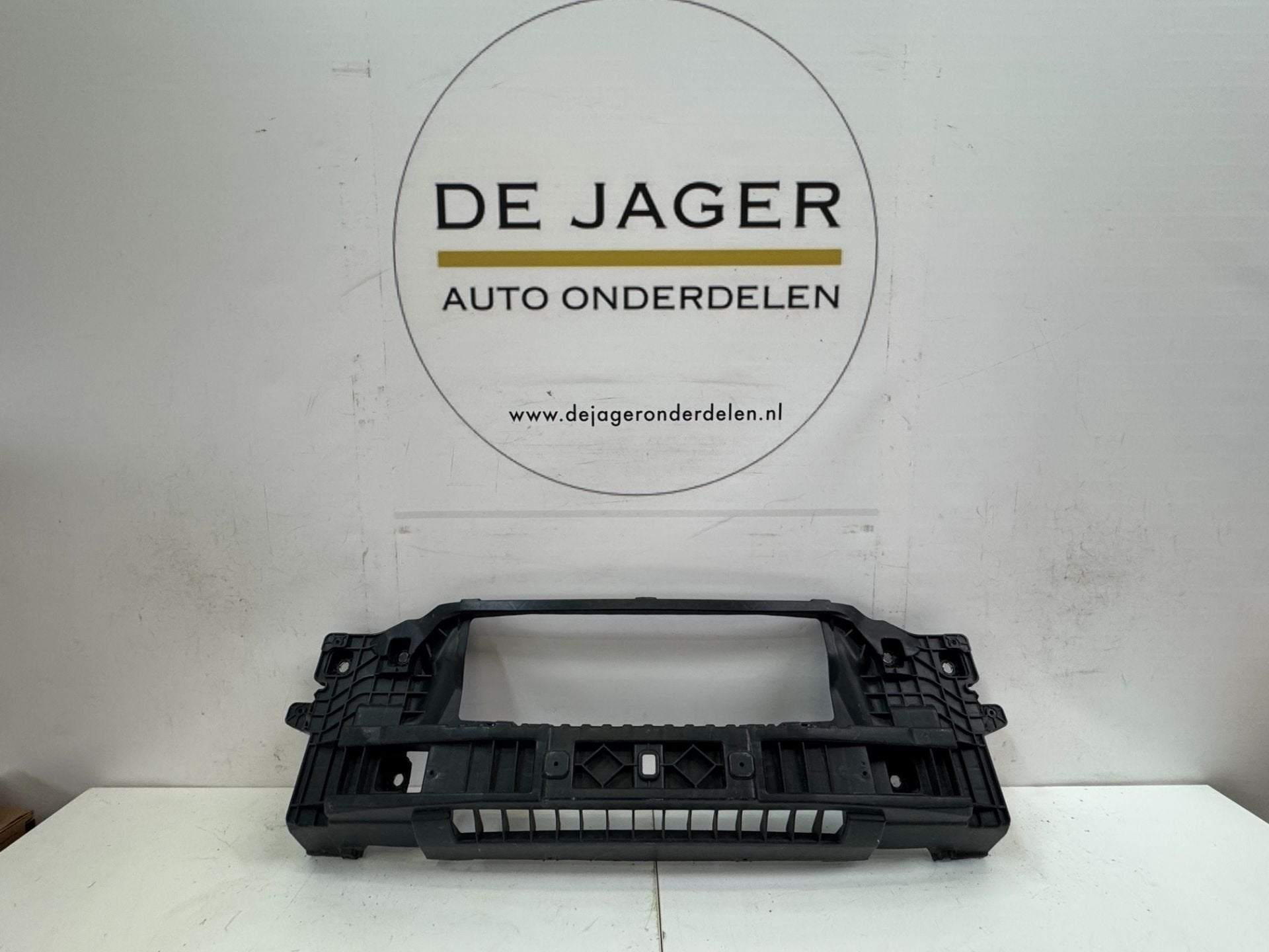 IVECO DAILY VI VOORFRONT FRONT 5801599257, Gebruikt, Voor, Iveco Group N.V., Info@ivecogroup.com