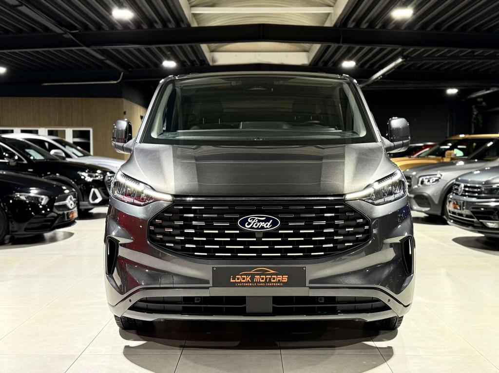 Ford Tourneo Custom TITANIUM LONG 2.0 TdCi 136CV 8 PLACES BO, Auto's, Ford, Stof, Gebruikt, 4 cilinders, 136 pk