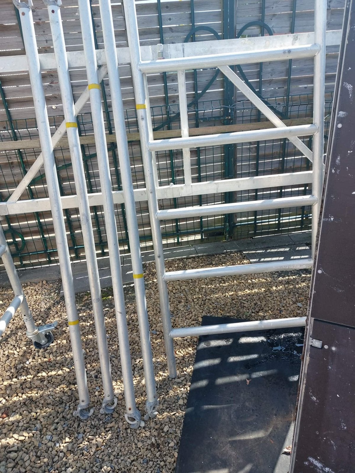 Altrex 3400 stelling met twee plateaus, Ophalen, Gebruikt