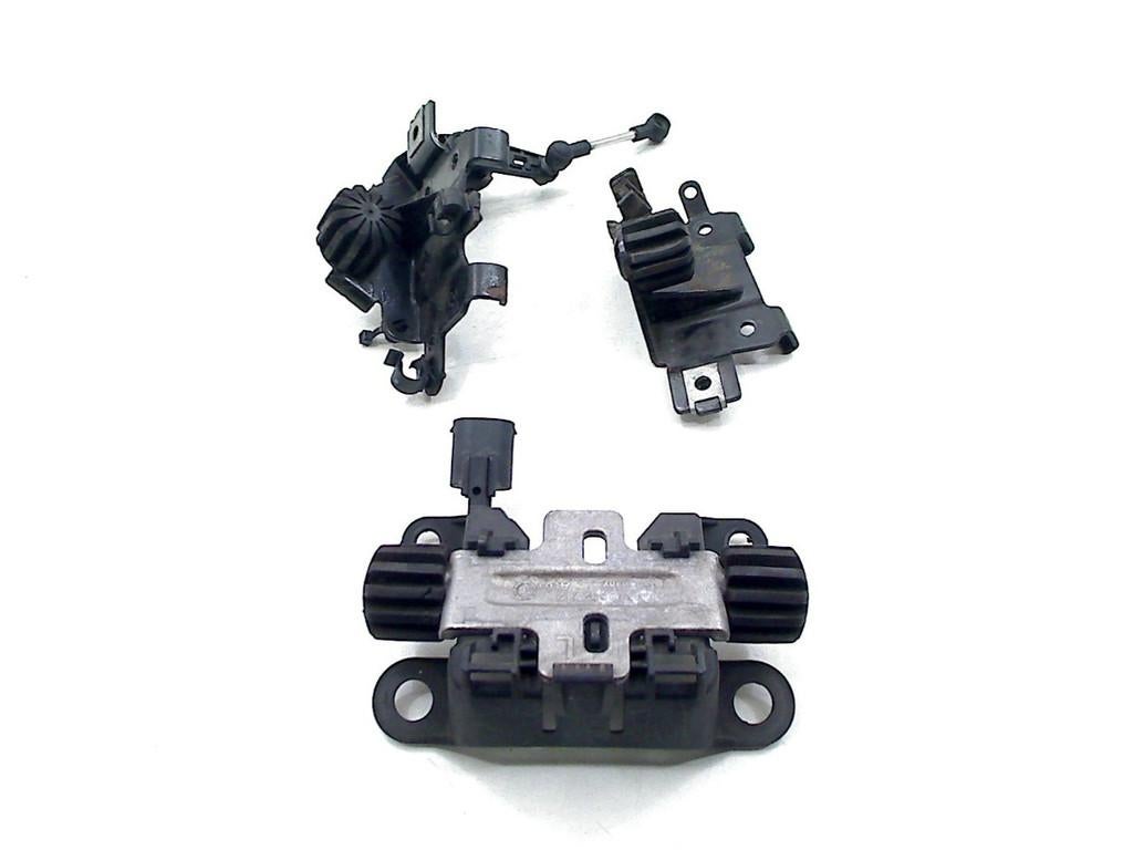 BUDDYSEAT SCHARNIER BMW, Motoren, Onderdelen | BMW, Dhr. S. di Majo, Gebruikt, Info@cama-motorparts.nl, P.J. Troelstraweg 8 8
3144 CX  MAASSLUIS, NL