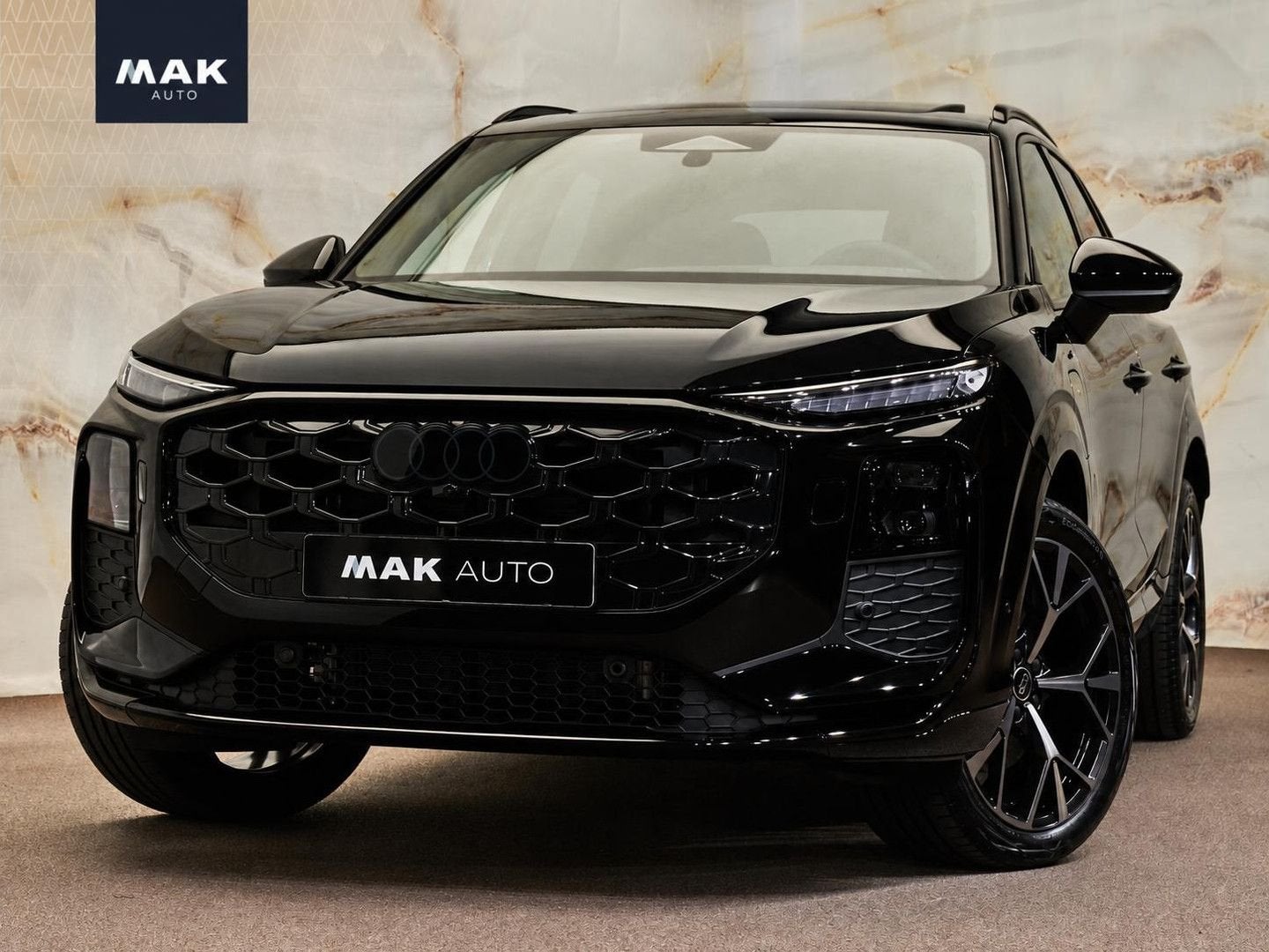 Audi Q3 E-Hybrid S Edition , pano, Tech Pro, tr.haak, 20", S, Auto's, Automaat, 42 g/km, Zwart, Bedrijf