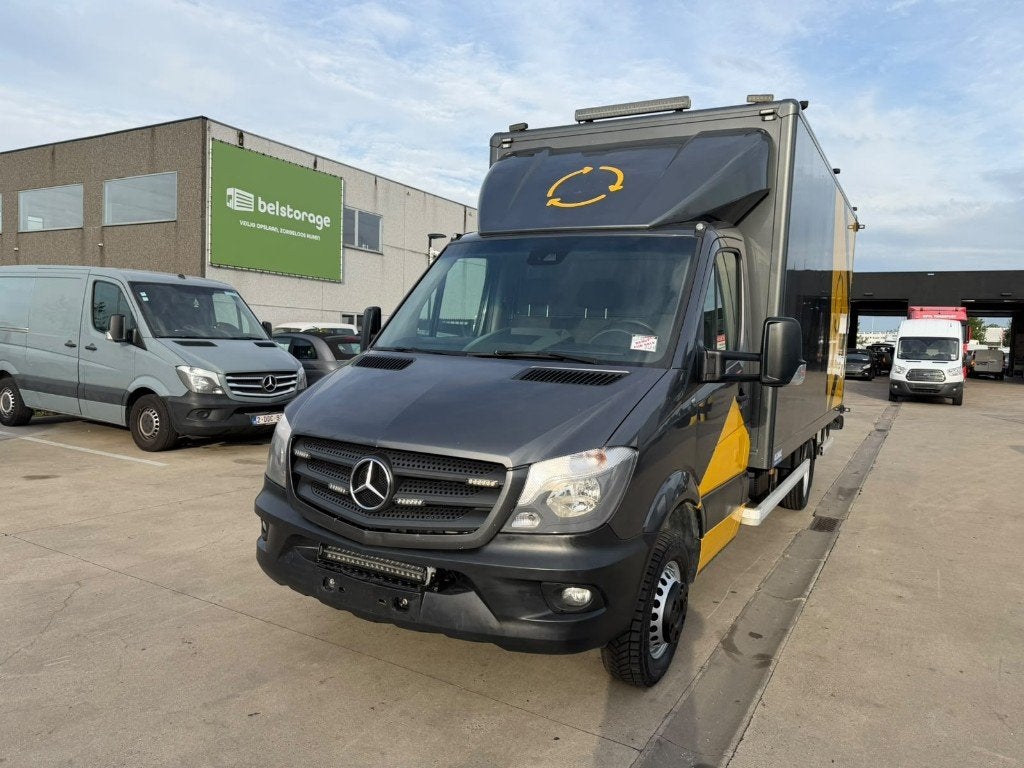Mercedes-Benz Sprinter 516 (Stock ID 74717), Auto's, Euro 5, Stof, Zwart, Bedrijf