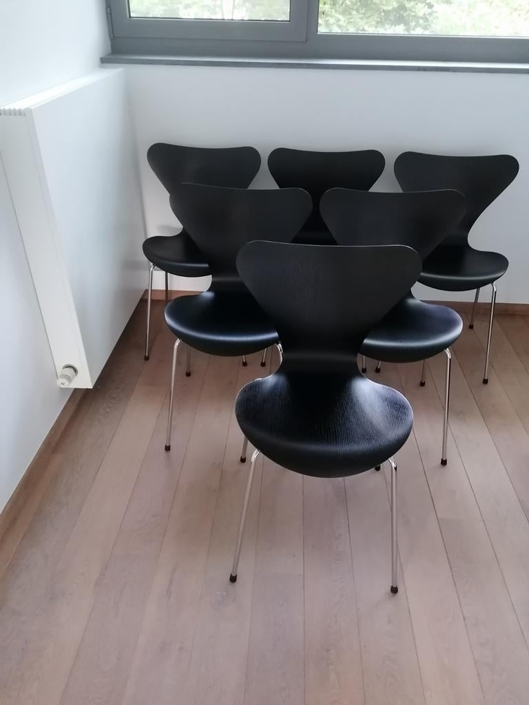 8 Vlinderstoelen Fritz Hansen Series 7 Arne Jacobsen nieuw, Ophalen, Zwart