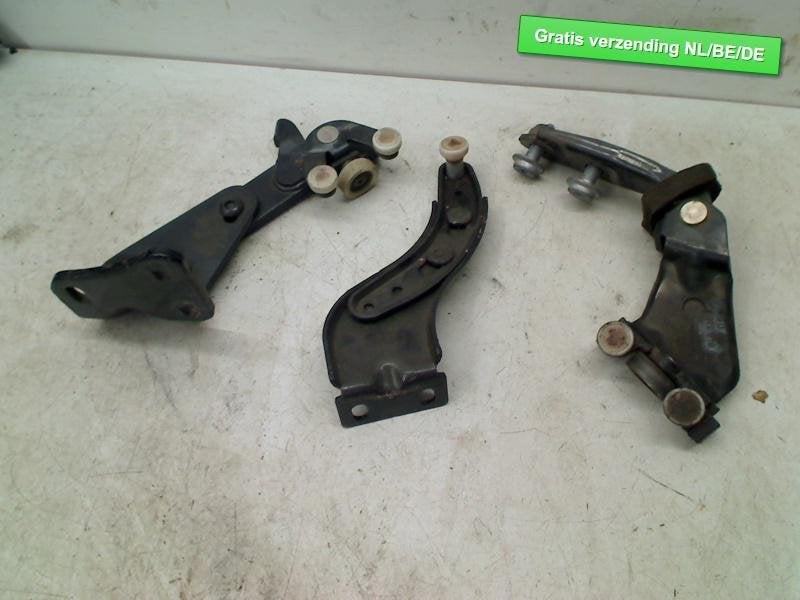 SCHARNIER Volkswagen Caddy Combi III (2KB,2KJ) (2K0843336A), Auto-onderdelen, Gebruikt, Volkswagen, Volkswagen AG, Kundenbetreuung@volkswagen.de