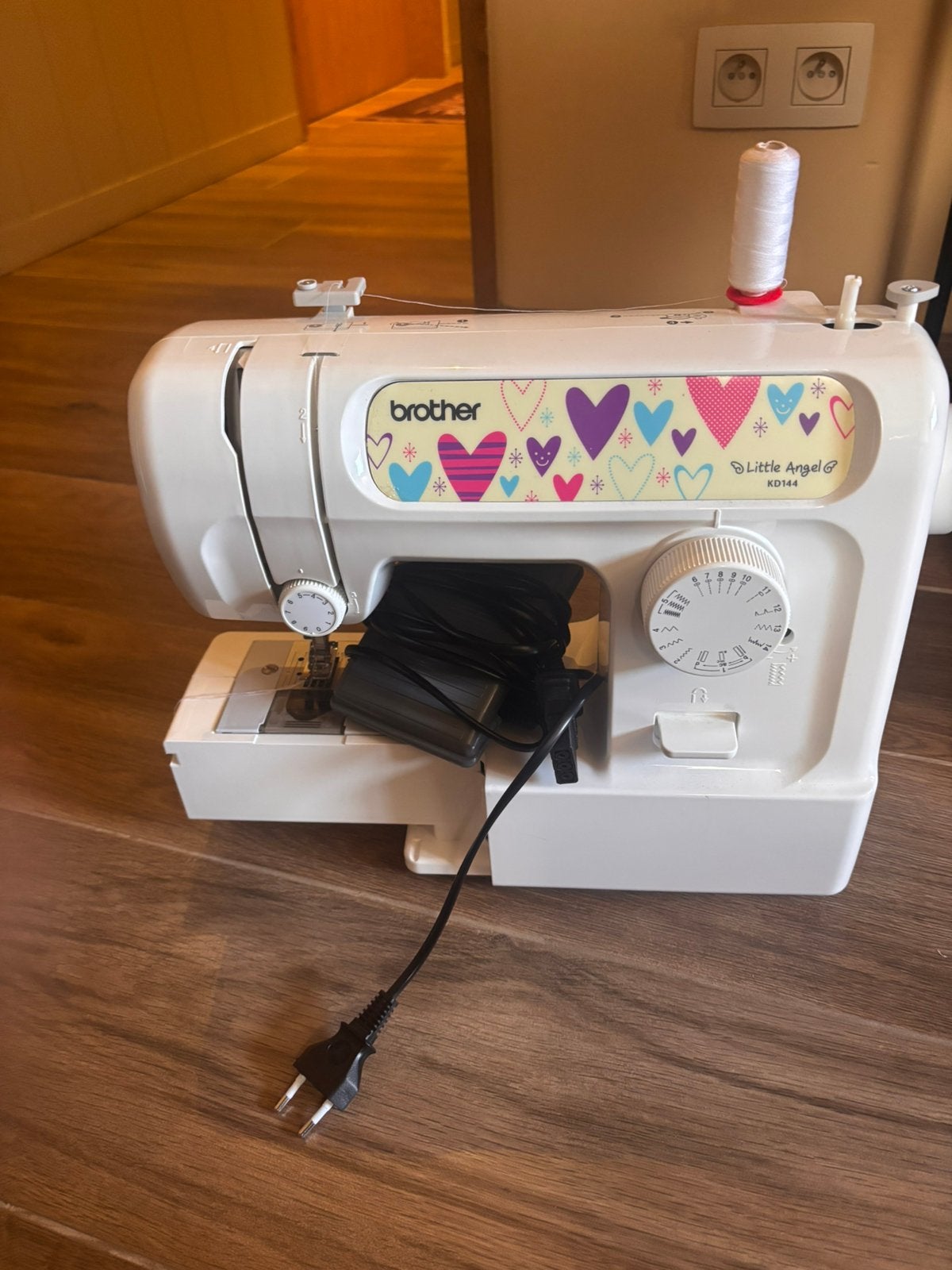 Brother Little Angel KD144 - naaimachine, Ophalen, Zo goed als nieuw, Naaimachine, Brother