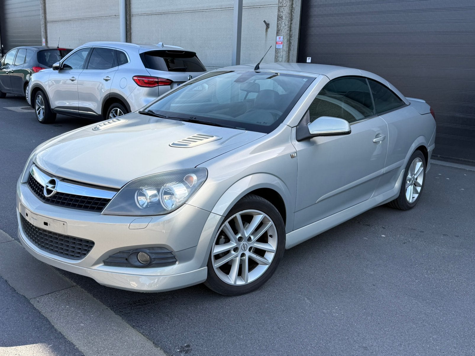 Opel Astra 1.6 i Cabrio, Autos, Opel, Cuir, Argent ou Gris, Achat, Entreprise