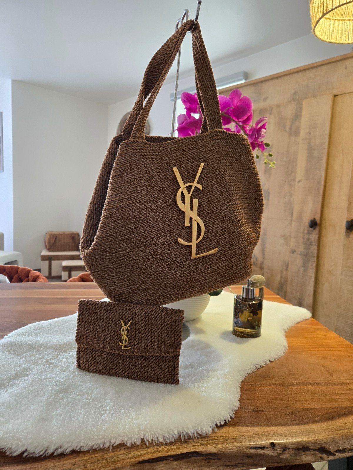 sac a main Yves saint Laurent etat neuf, Enlèvement ou Envoi, Comme neuf, Brun, Autres types