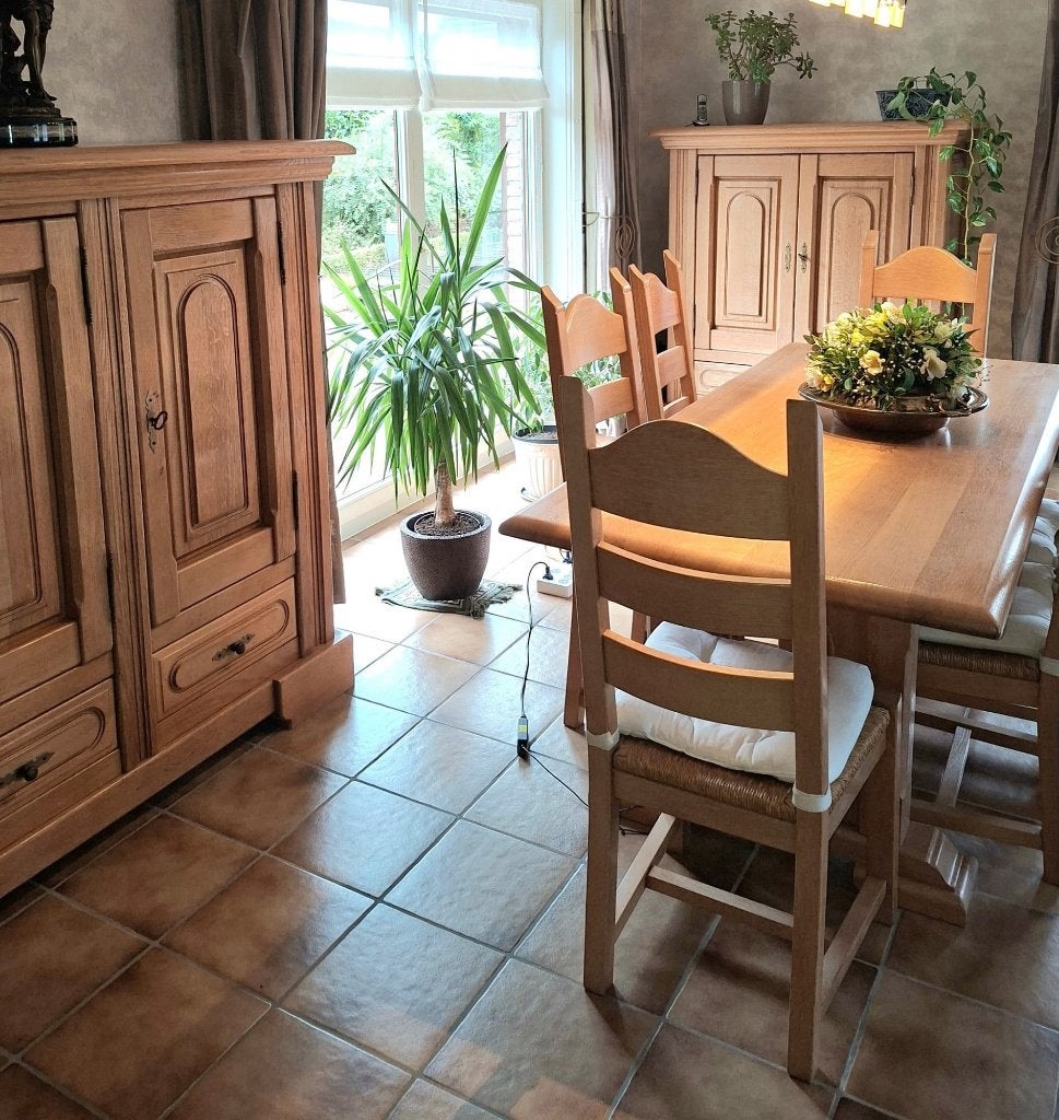 Volledige massief eiken eetplaats, zo goed als nieuw, Huis en Inrichting, Complete eetkamers, Ophalen, Zo goed als nieuw, Klassiek