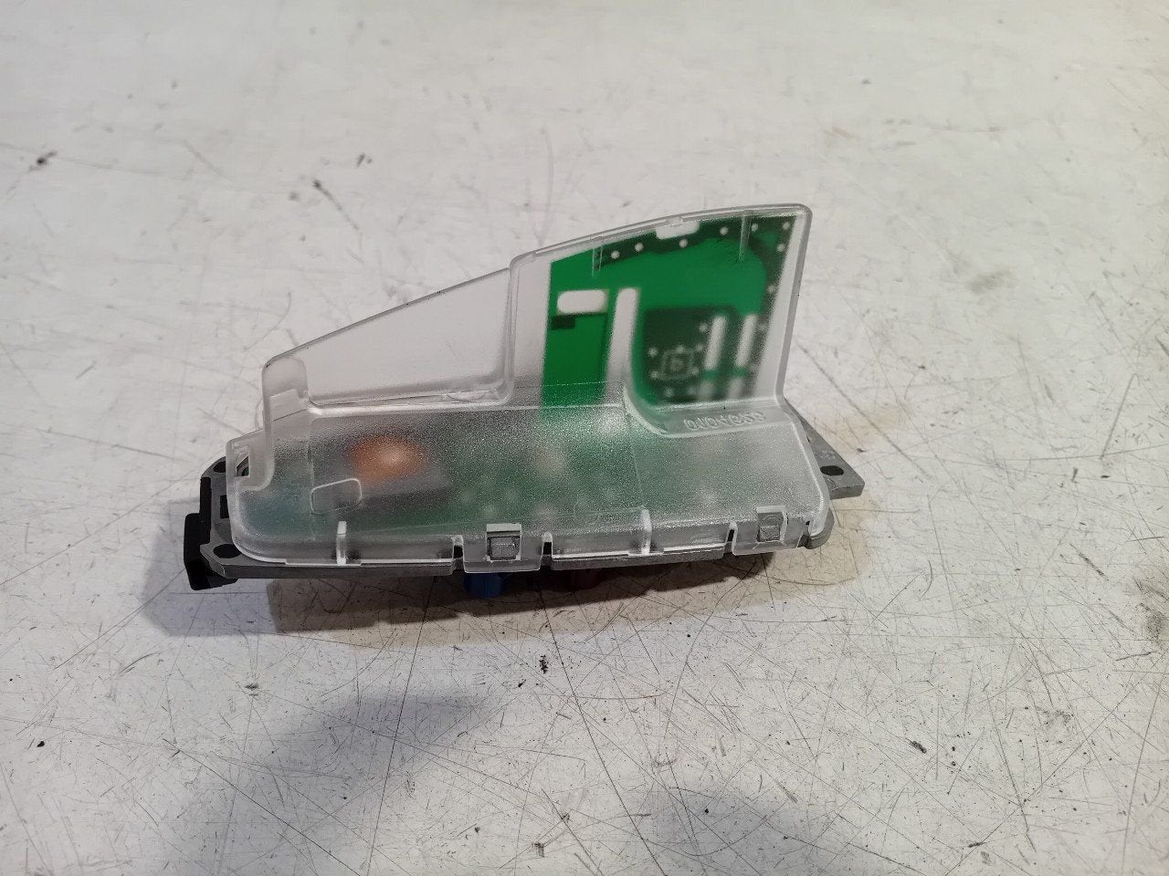 Antenne BMW 1 serie, Enlèvement ou Envoi, Van der Ven Autorecycling B.V., Onderdelen@venauto.nl, Ettenseweg 76, 4706 PB Roosendaal, The Netherlands