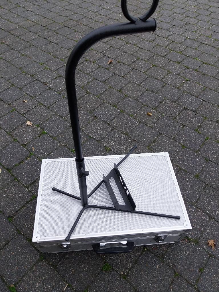fietsstaander, Fietsen en Brommers, Ophalen, Zo goed als nieuw