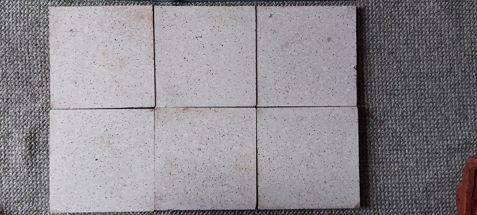 6 carreaux de sol blancs non utilisés avec des mouchetures 2, Neuf, 20 à 40 cm, Carrelage de sol, Enlèvement