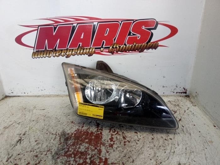 Phare droit d'un Ford Focus, Autos : Pièces & Accessoires, -, -, 3 mois de garantie, -
