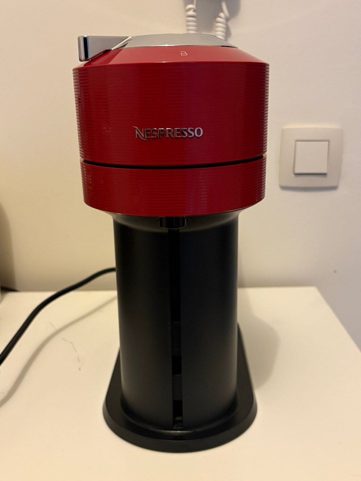 Nespresso Vertuo Pop Red, Ophalen, 10 kopjes of meer, Koffiemachine, Zo goed als nieuw