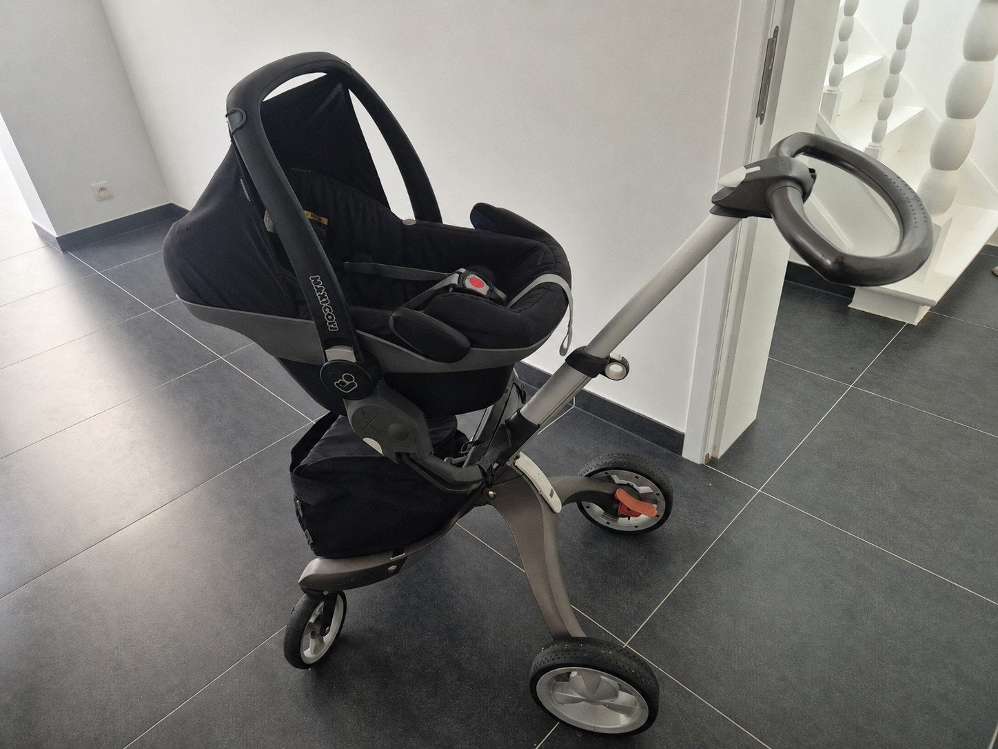 Kit complet Stokke Xplory + Maxi-Cosi + Isofix + Kit d'été, Enfants & Bébés, Enlèvement