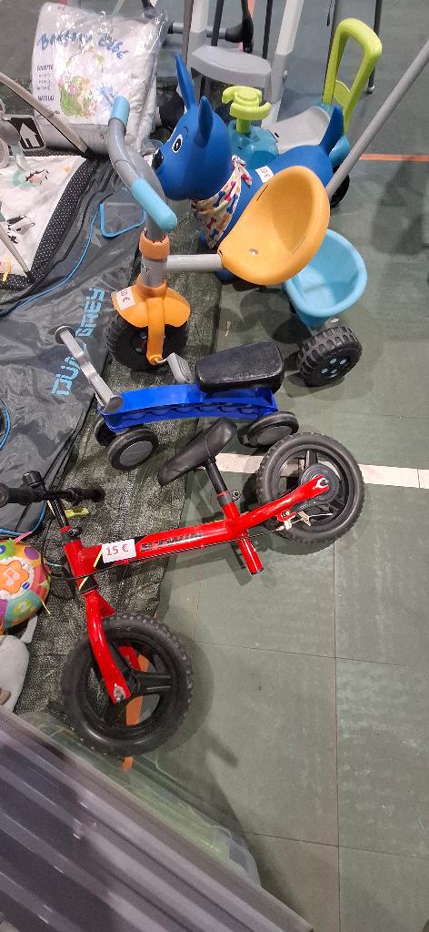 Draisienne BTWIN 10 pouces, Enfants & Bébés, Enlèvement, Utilisé, Vélo d'équilibre