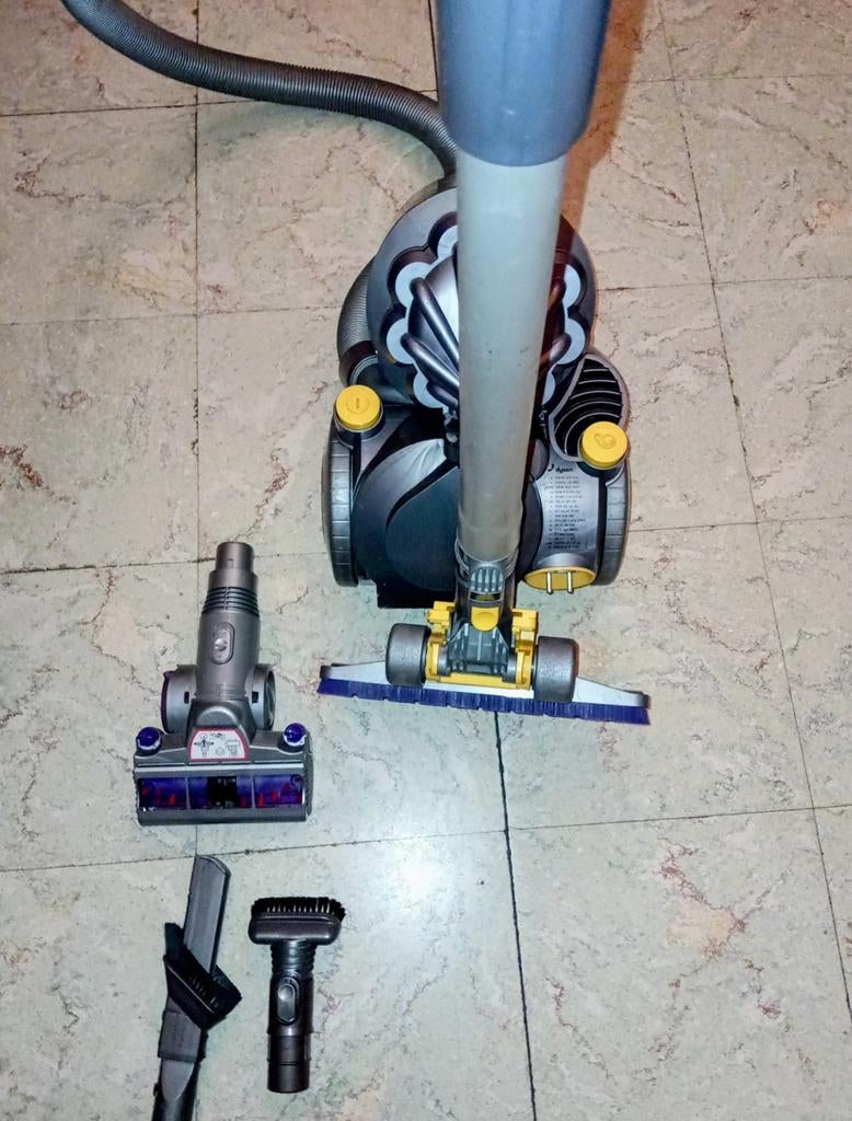 Aspirateur traîneau Dyson dc 08, Electroménager, Aspirateurs, Enlèvement, Aspirateur