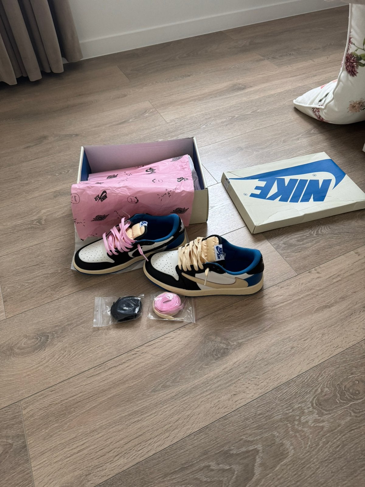 Travis scott sky bleu, Ophalen of Verzenden, Nieuw