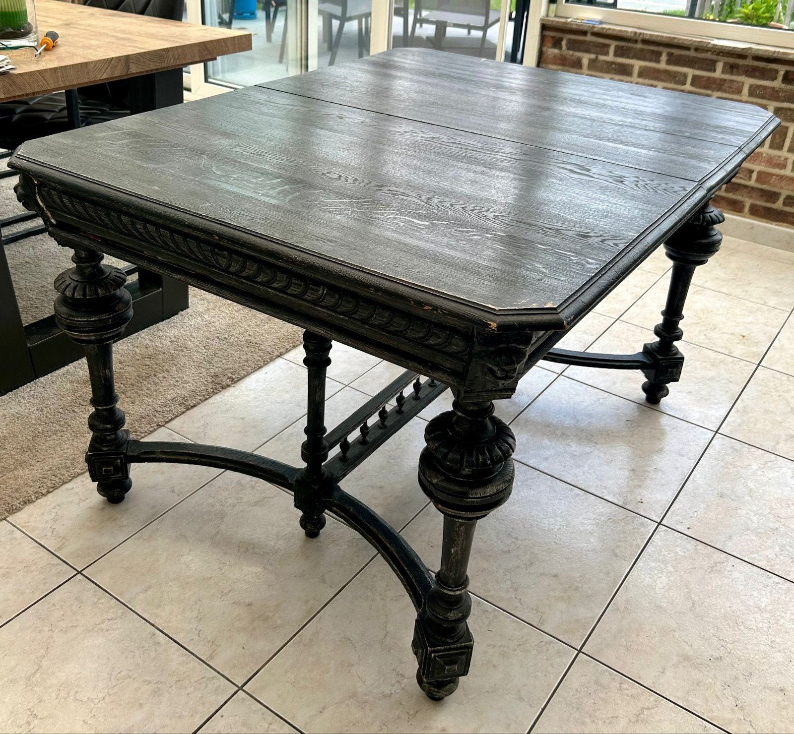 Brocante tafel, Enlèvement