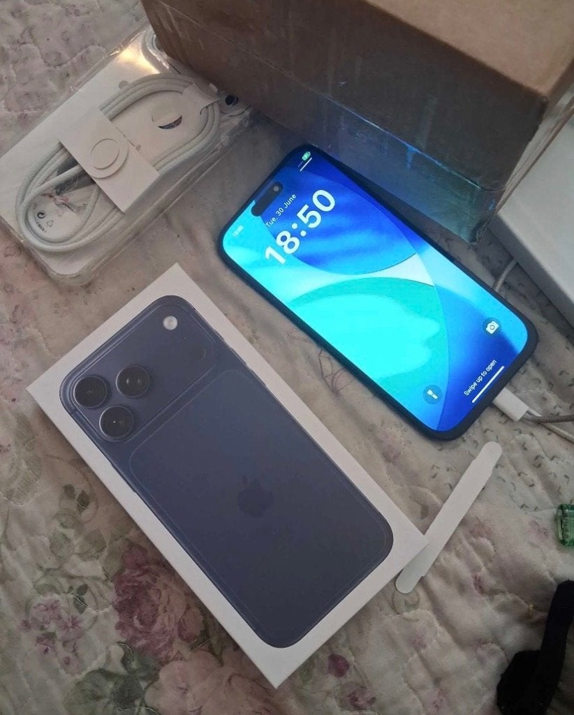 Iphone 17 pro Max 1TB, Audio, Tv en Foto, Overige Audio, Tv en Foto, Verzenden, Zo goed als nieuw