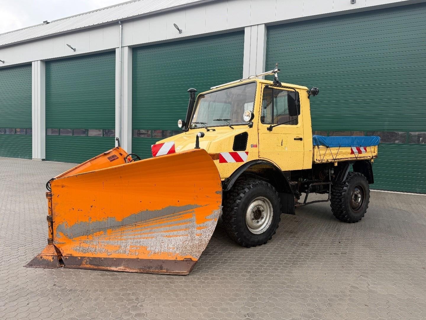 Mercedes Benz Unimog U 1000 3-way tipper - Snow Plow, Gebruikt, 80 tot 120 Pk, Overige merken