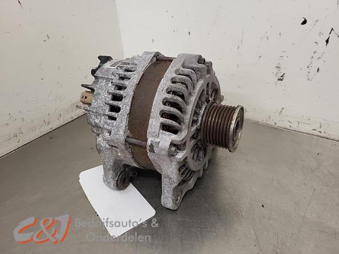 Dynamo van een Renault Trafic, Gebruikt, -, Renault, -