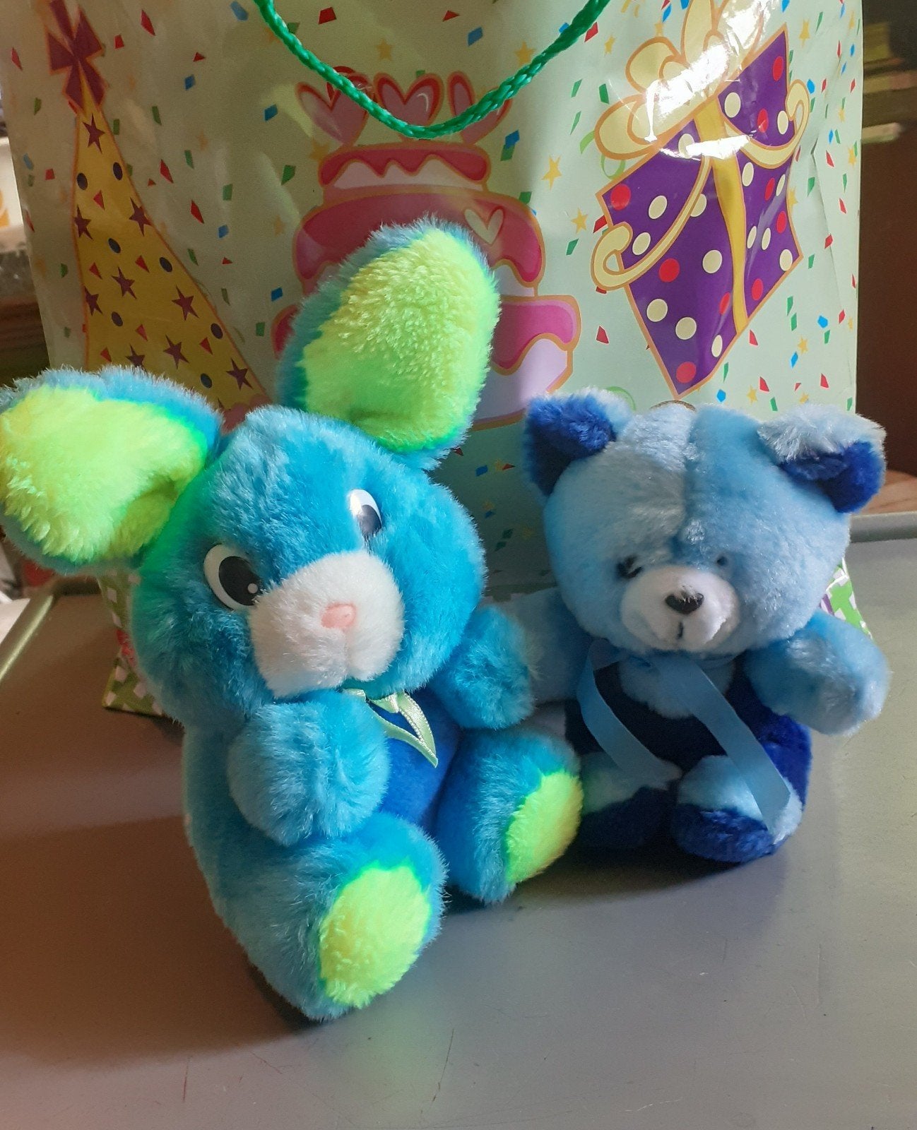 Deux peluches lapin et ourson bleu, Enlèvement ou Envoi, Bleu, Lapin