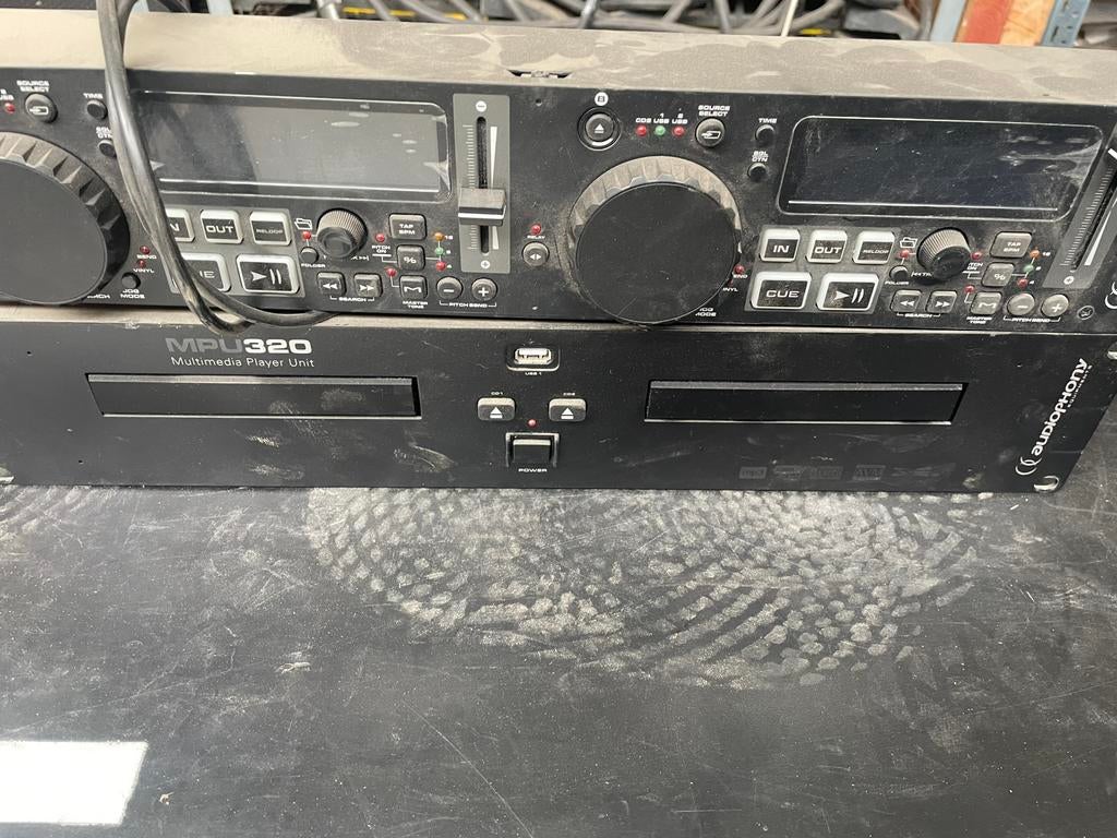 Mpu 320 audiophony, Muziek en Instrumenten, Mengpanelen, Ophalen, Zo goed als nieuw