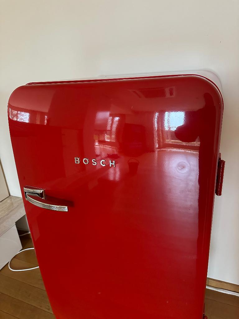 Bosch retro metalen koelkast, Elektronische apparatuur, Ophalen, Gebruikt, Met vriesvak