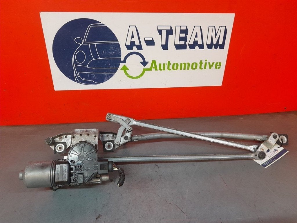 RUITENWISSER MECH + MOTOR Ford Focus C-Max (01-2003/03-2007), Robert Bosch AG, Gebruikt, Ford, Robert-Bosch-Allee 1
74232  Abstatt, DE