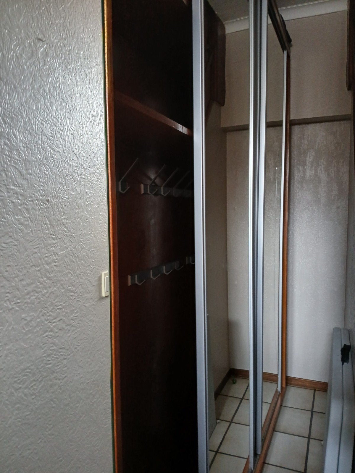 Penderie / armoire vêtements et chaussures, Enlèvement