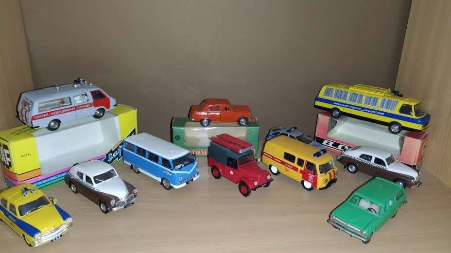 10 x USSR schaalmodellen 1:43, nieuwstaat, Hobby en Vrije tijd, Ophalen of Verzenden, Zo goed als nieuw, Overige typen, Overige merken