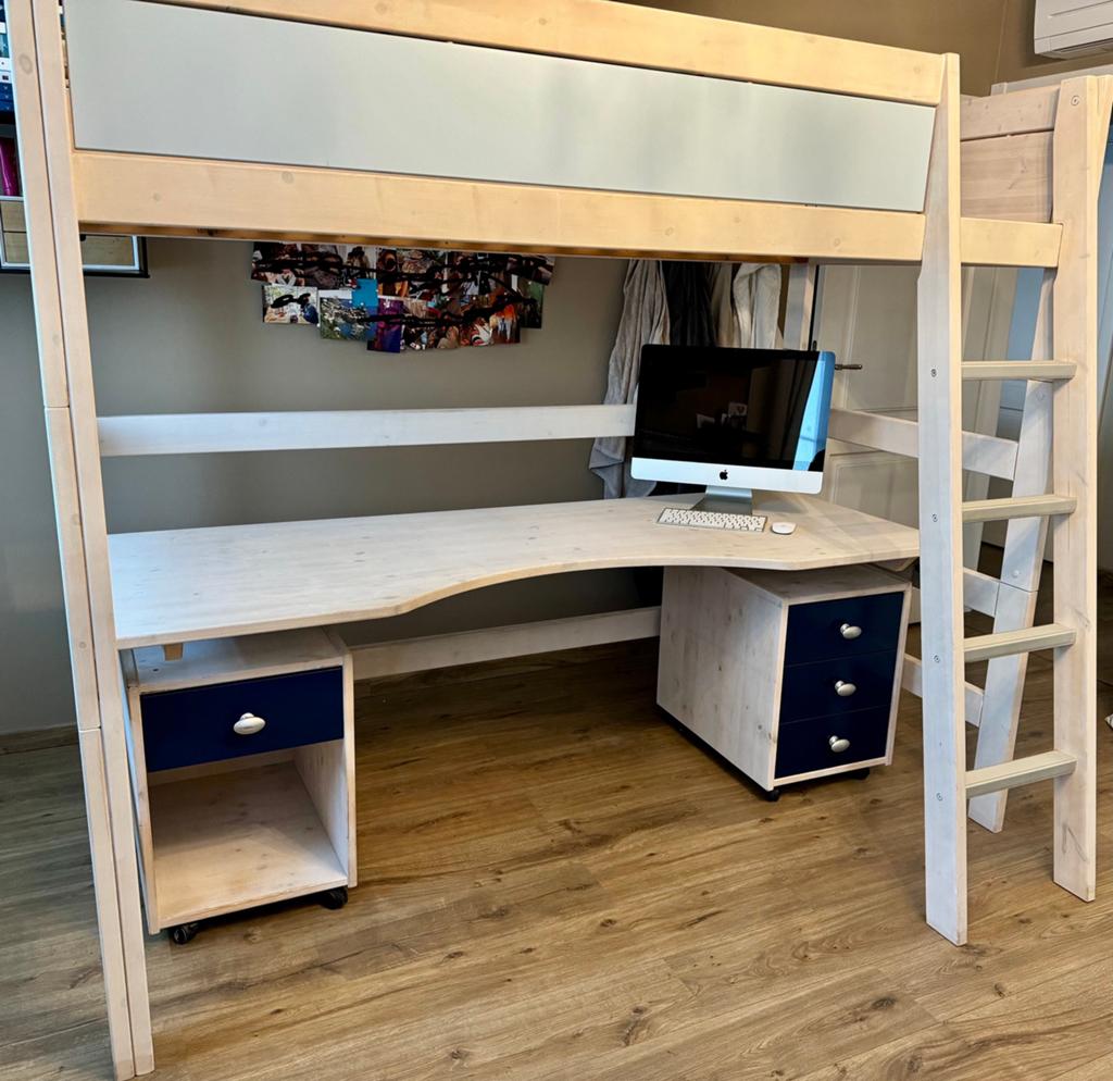 Hoogslaper met bureau in white-wash van Lifetime, Ophalen, Zo goed als nieuw, Hoogslaper