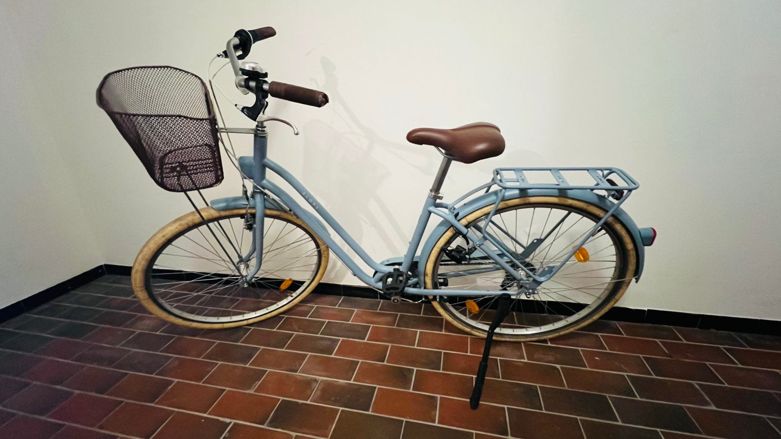 Vélo de ville Elops 28 pouces., Vélos & Vélomoteurs, Enlèvement, Comme neuf