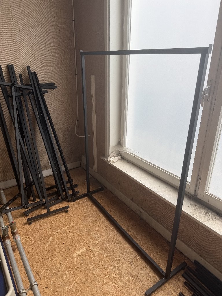 Ensemble de 6 grands porte-vêtements, Enlèvement, Utilisé