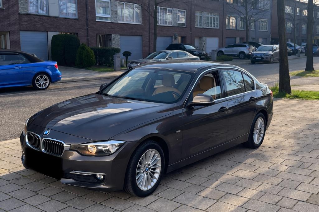 Bmw 316i benzine automaat 5 deurs luxury edition, Auto's, Euro 6, Bruin, 1600 cc, Leder
