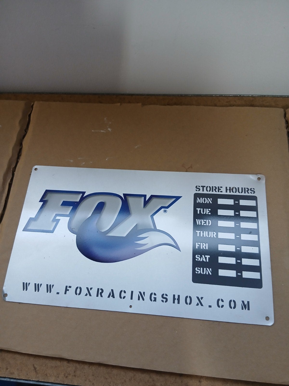 Fox racingshox ophangplaatje dun metaal, Ophalen of Verzenden, Gebruikt, Fox, Aluminium
